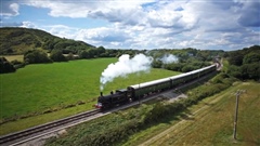 Diesel-and-Steam-Trains-on-the-Swanage-Railway-England